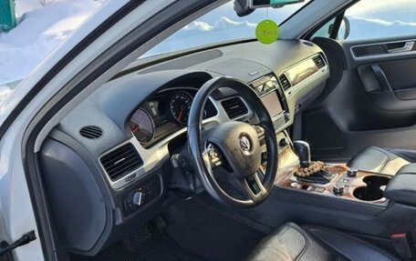 Volkswagen Touareg III, 2013 год, 2 700 000 рублей, 16 фотография