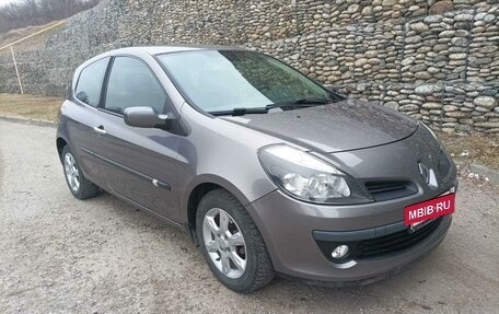 Renault Clio III, 2008 год, 650 000 рублей, 2 фотография