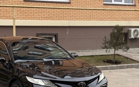 Toyota Camry, 2019 год, 3 380 000 рублей, 4 фотография