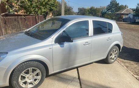 Opel Astra H, 2008 год, 570 000 рублей, 2 фотография