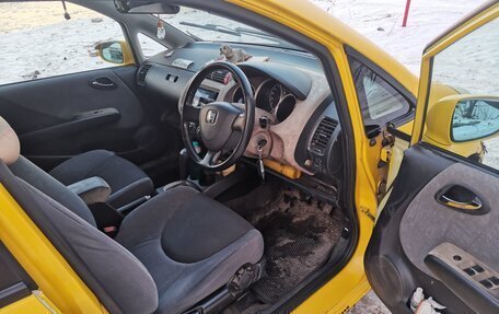 Honda Fit III, 2002 год, 400 000 рублей, 14 фотография