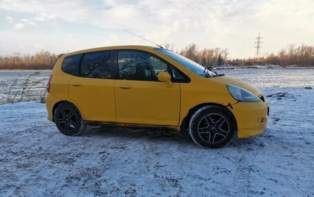 Honda Fit III, 2002 год, 400 000 рублей, 21 фотография