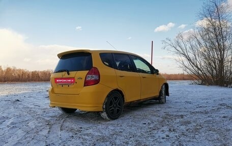 Honda Fit III, 2002 год, 400 000 рублей, 19 фотография