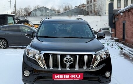 Toyota Land Cruiser Prado 150 рестайлинг 2, 2017 год, 5 800 000 рублей, 3 фотография