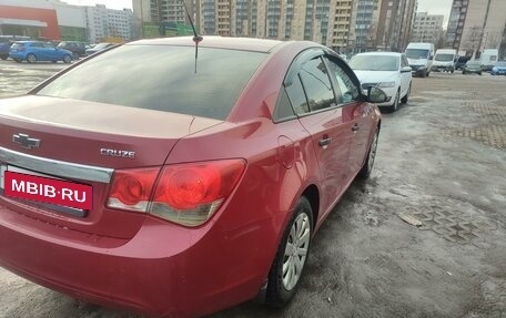 Chevrolet Cruze II, 2010 год, 655 000 рублей, 8 фотография