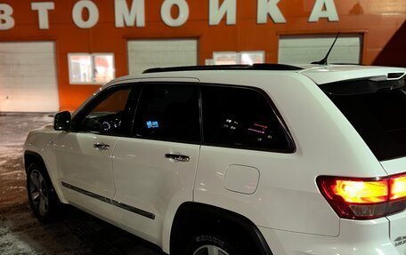 Jeep Grand Cherokee, 2012 год, 1 800 000 рублей, 8 фотография