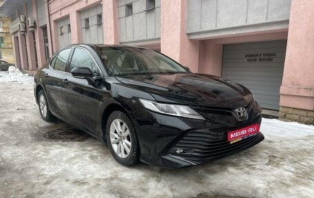 Toyota Camry, 2020 год, 2 070 000 рублей, 1 фотография