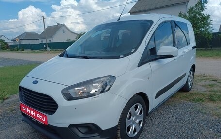 Ford Tourneo Courier I рестайлинг, 2019 год, 1 900 000 рублей, 1 фотография