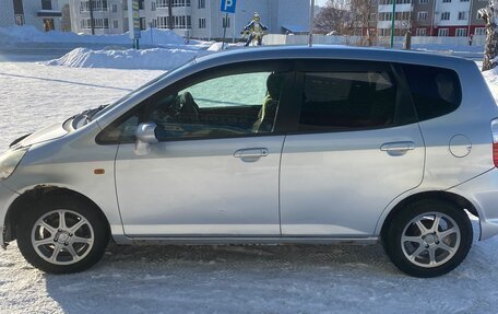 Honda Fit III, 2005 год, 585 000 рублей, 3 фотография