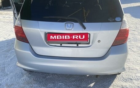 Honda Fit III, 2005 год, 585 000 рублей, 6 фотография