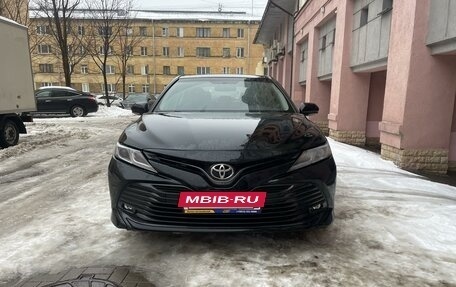 Toyota Camry, 2020 год, 2 070 000 рублей, 2 фотография