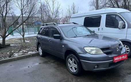 Mitsubishi Outlander III рестайлинг 3, 2006 год, 450 000 рублей, 3 фотография