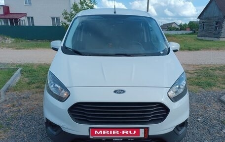 Ford Tourneo Courier I рестайлинг, 2019 год, 1 900 000 рублей, 4 фотография