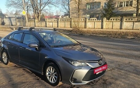 Toyota Corolla, 2020 год, 2 400 000 рублей, 10 фотография