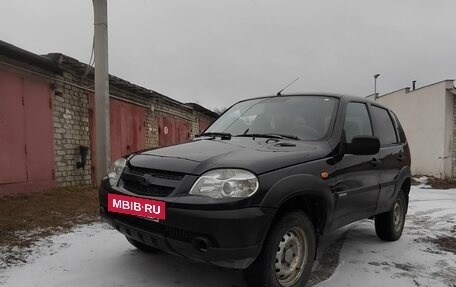 Chevrolet Niva I рестайлинг, 2009 год, 465 000 рублей, 2 фотография