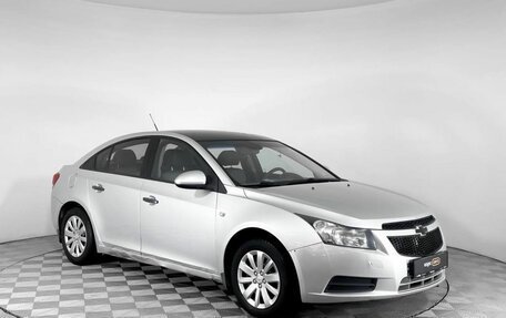 Chevrolet Cruze II, 2010 год, 570 000 рублей, 3 фотография