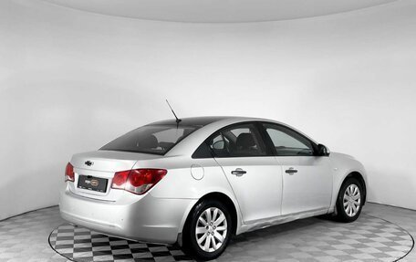 Chevrolet Cruze II, 2010 год, 570 000 рублей, 5 фотография