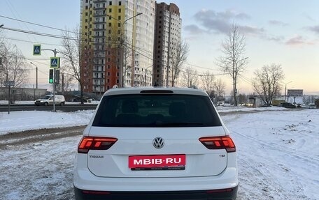 Volkswagen Tiguan II, 2017 год, 2 600 000 рублей, 8 фотография