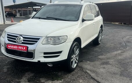 Volkswagen Touareg III, 2008 год, 1 100 000 рублей, 1 фотография