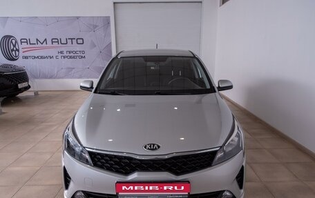 KIA Rio IV, 2021 год, 1 900 000 рублей, 2 фотография