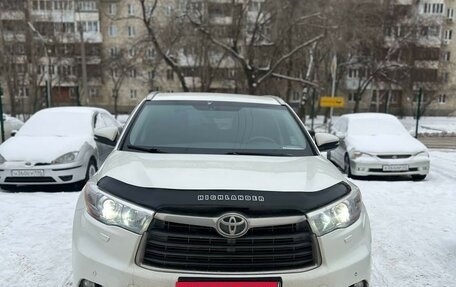 Toyota Highlander III, 2014 год, 3 170 000 рублей, 8 фотография