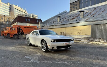 Dodge Challenger III рестайлинг 2, 2021 год, 4 550 000 рублей, 5 фотография