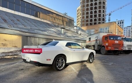 Dodge Challenger III рестайлинг 2, 2021 год, 4 550 000 рублей, 6 фотография