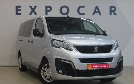 Peugeot Traveller I, 2021 год, 3 200 000 рублей, 6 фотография