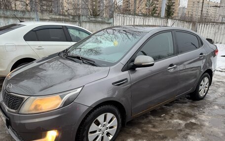 KIA Rio III рестайлинг, 2011 год, 550 000 рублей, 3 фотография