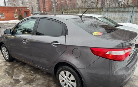 KIA Rio III рестайлинг, 2011 год, 550 000 рублей, 4 фотография