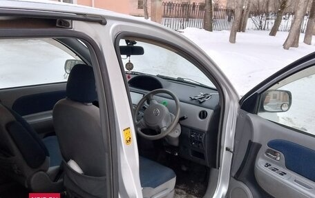 Toyota Sienta I, 2003 год, 450 000 рублей, 2 фотография