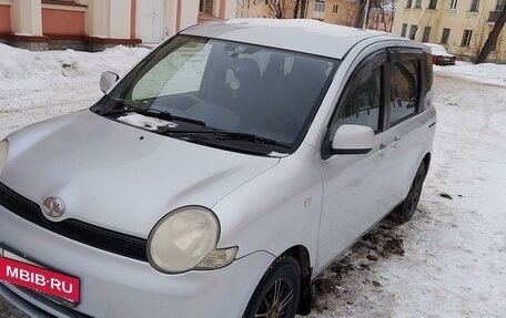 Toyota Sienta I, 2003 год, 450 000 рублей, 5 фотография