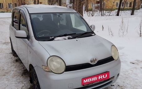 Toyota Sienta I, 2003 год, 450 000 рублей, 8 фотография