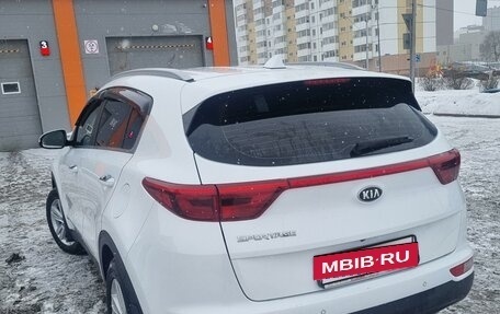 KIA Sportage IV рестайлинг, 2016 год, 2 100 000 рублей, 4 фотография