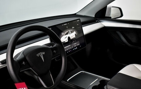 Tesla Model Y I, 2022 год, 5 800 000 рублей, 17 фотография