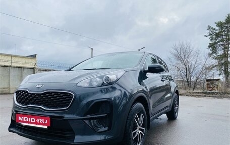 KIA Sportage IV рестайлинг, 2018 год, 2 239 000 рублей, 3 фотография