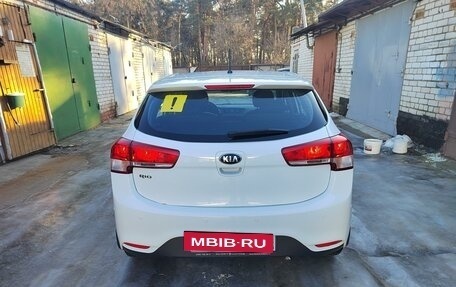 KIA Rio III рестайлинг, 2016 год, 1 090 000 рублей, 4 фотография