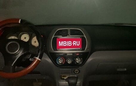 Toyota RAV4, 2002 год, 650 000 рублей, 2 фотография