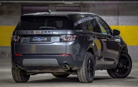 Land Rover Discovery Sport I рестайлинг, 2019 год, 2 900 000 рублей, 3 фотография