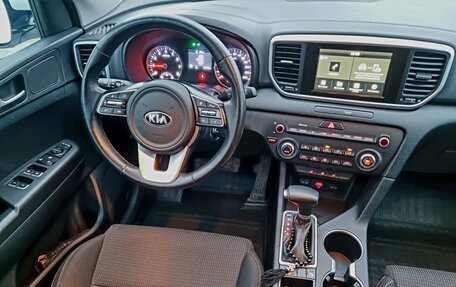 KIA Sportage IV рестайлинг, 2020 год, 2 700 000 рублей, 9 фотография