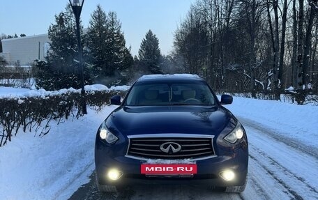 Infiniti FX II, 2011 год, 2 450 000 рублей, 3 фотография