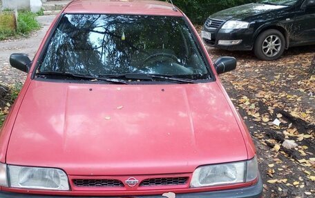 Nissan Sunny N14, 1992 год, 170 000 рублей, 1 фотография