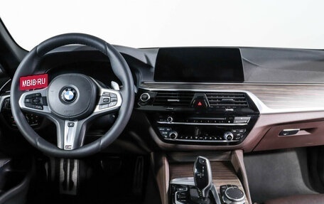 BMW 5 серия, 2019 год, 5 750 000 рублей, 12 фотография