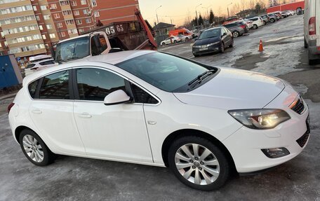 Opel Astra J, 2010 год, 983 000 рублей, 2 фотография