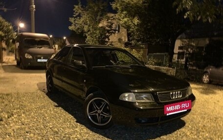 Audi A4, 1998 год, 500 000 рублей, 7 фотография