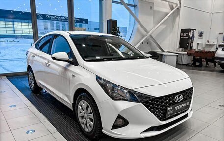 Hyundai Solaris II рестайлинг, 2021 год, 1 749 000 рублей, 3 фотография