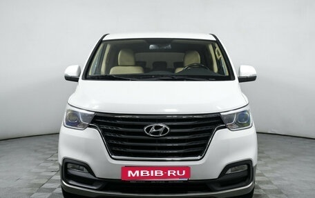 Hyundai H-1 II рестайлинг, 2021 год, 3 760 000 рублей, 2 фотография