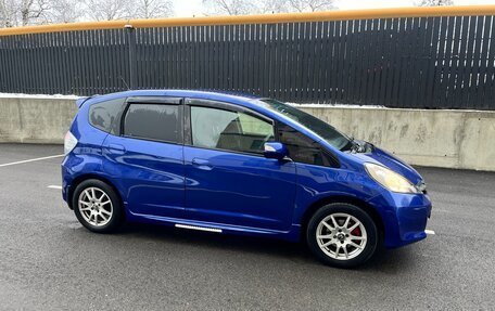 Honda Fit III, 2010 год, 790 000 рублей, 2 фотография