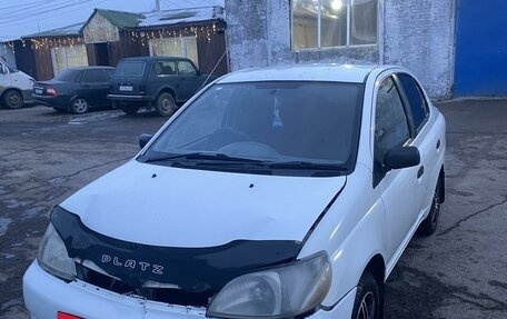 Toyota Platz, 2002 год, 385 000 рублей, 2 фотография