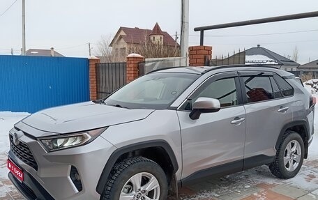 Toyota RAV4, 2020 год, 3 700 000 рублей, 1 фотография